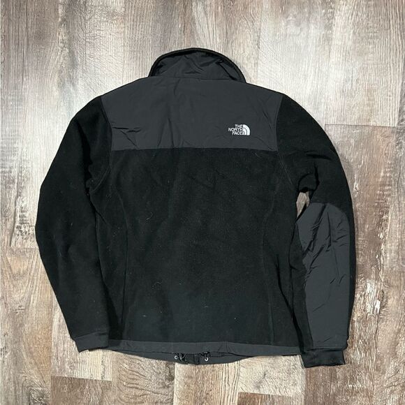 The North Face Denali Jacket - Picture 2 of 6